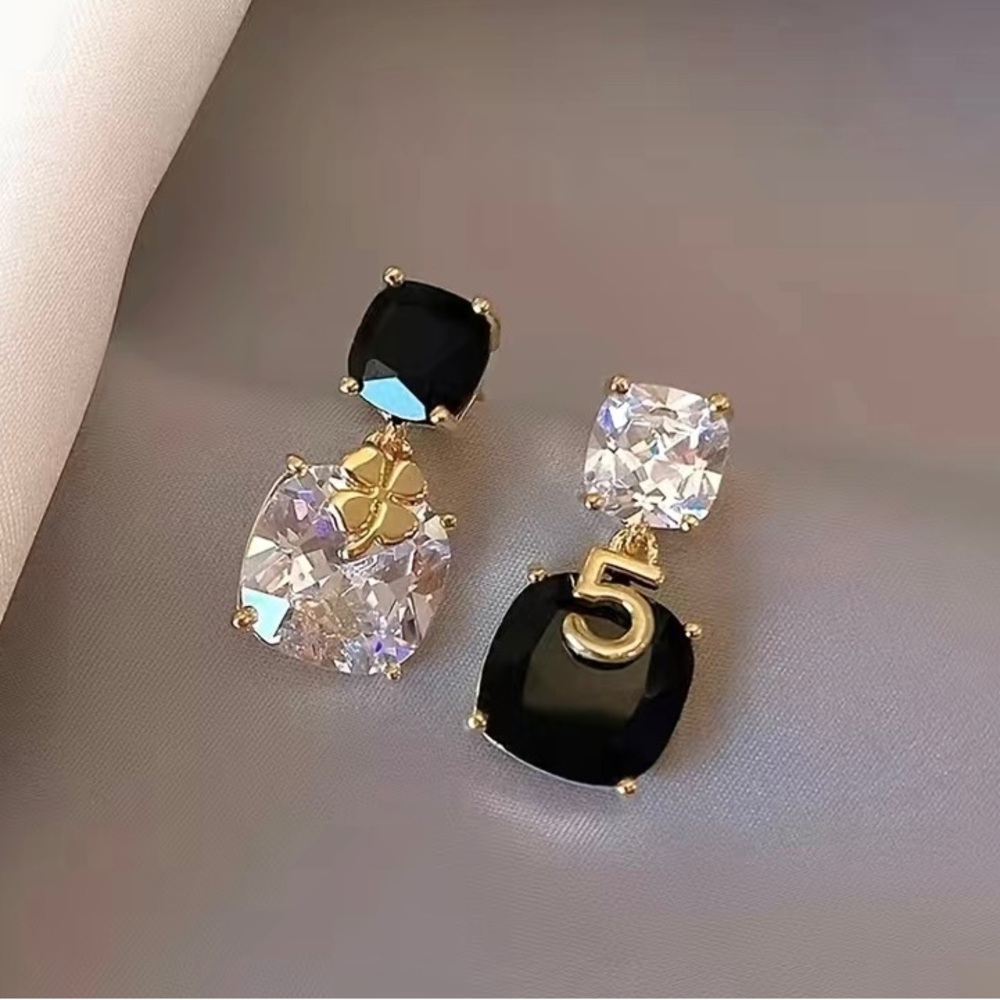 Gorgeous Earrings 😍